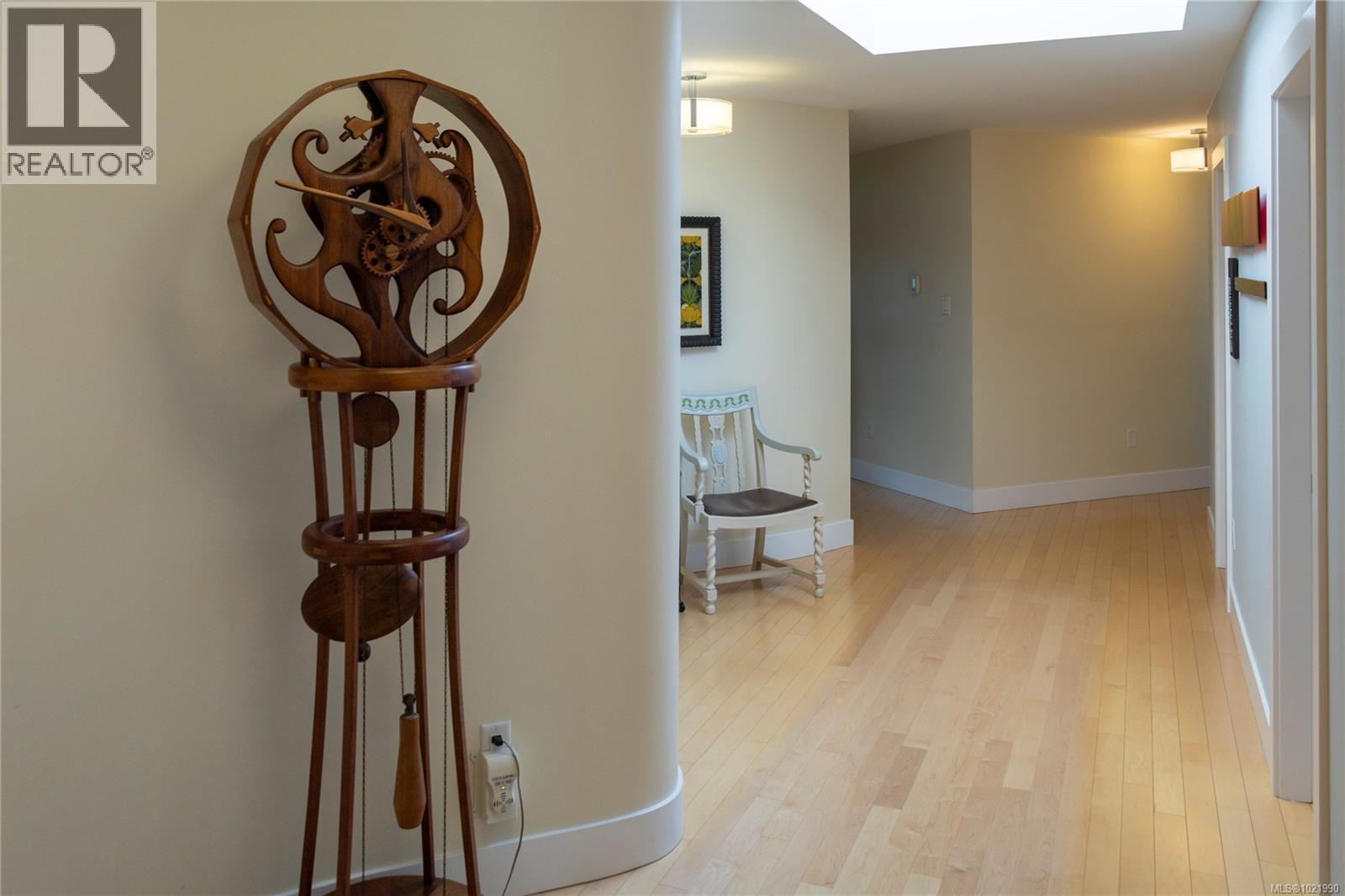 503 2605 Windsor Road, Oak Bay