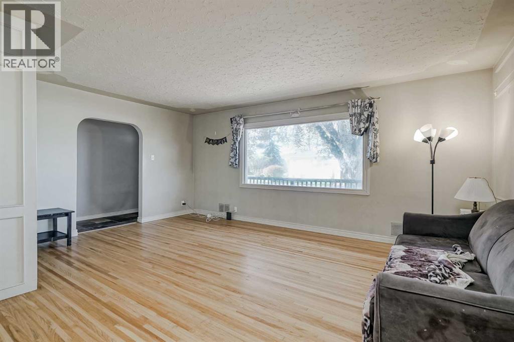 Single Family House Bungalow for Sale in  Renfrew Drive NE Renfrew Calgary 