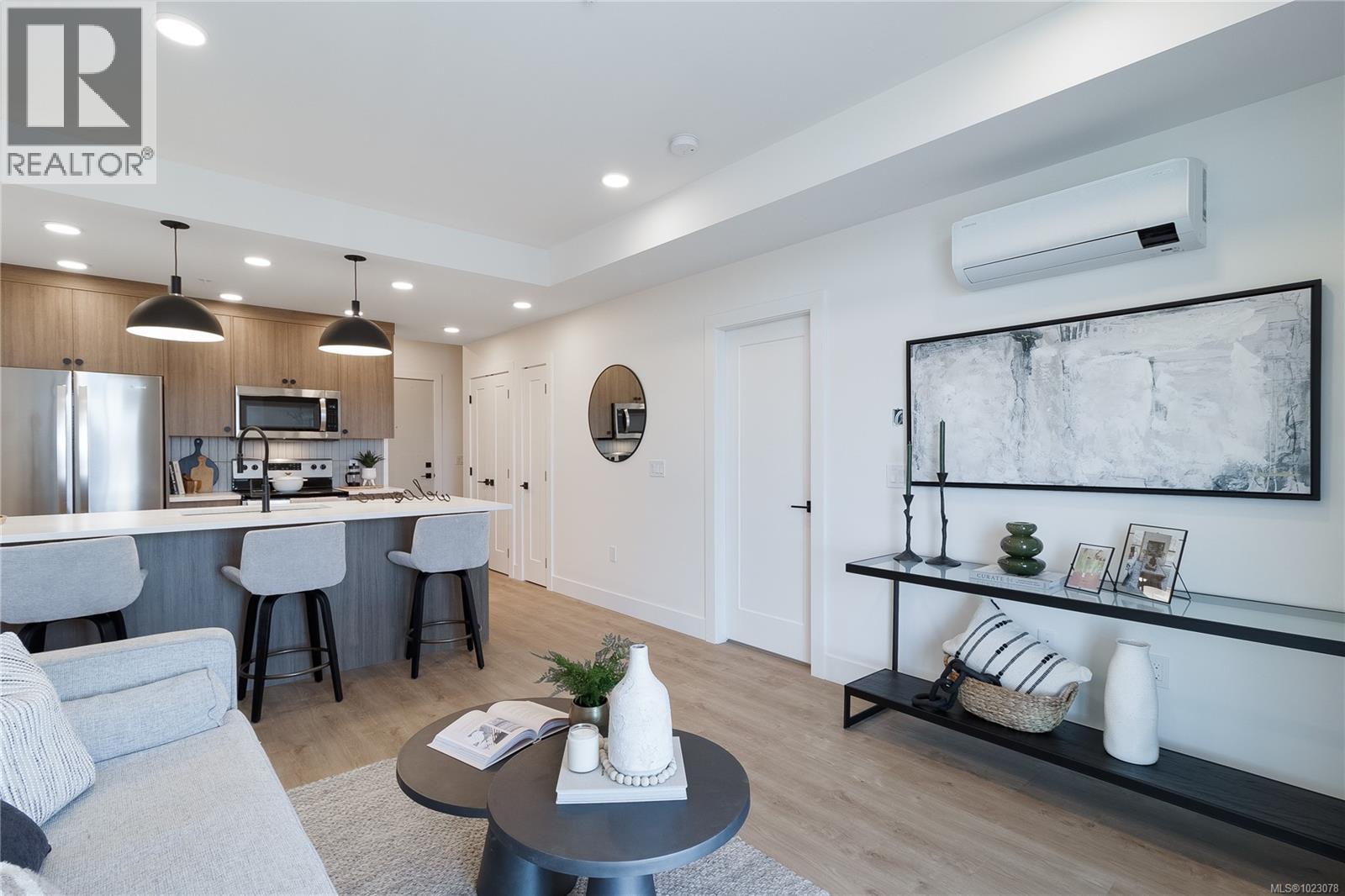 #102 201 DOGWOOD DR - 10