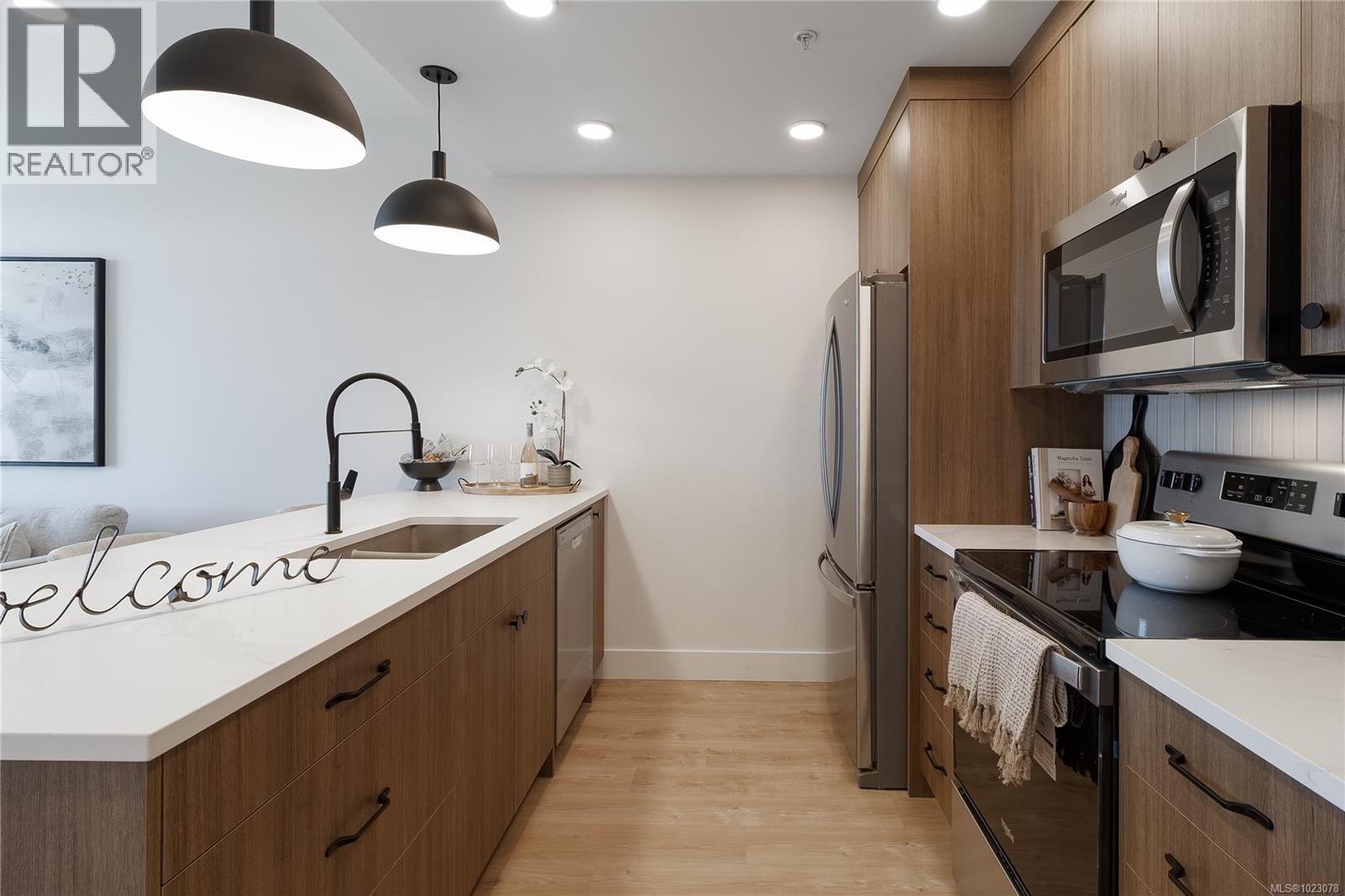 #102 201 DOGWOOD DR - 6