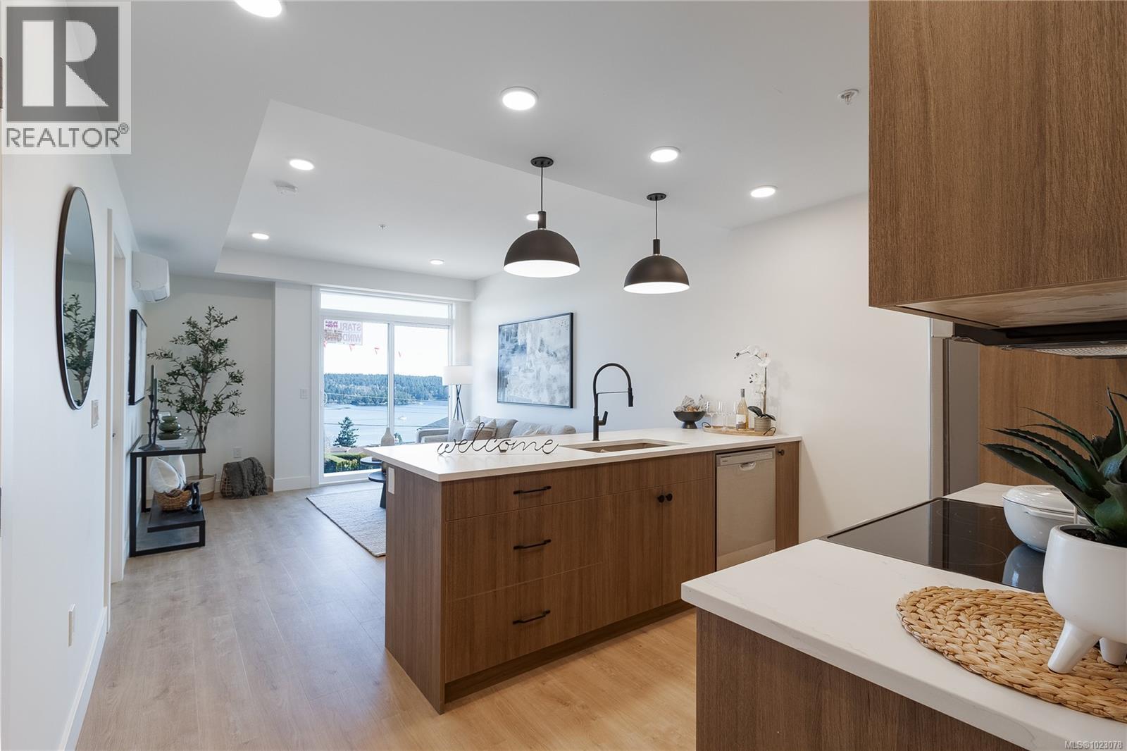 #102 201 DOGWOOD DR - 7