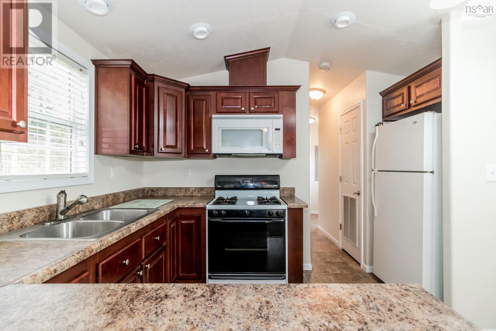 Property 8 of 43 of 912 Ruggles Road