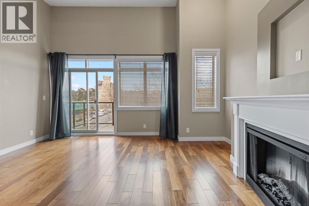 Single Family House Multi-level for Sale in    Street NW Hillhurst Calgary 