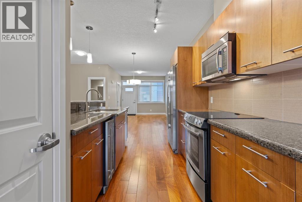 Single Family House Multi-level for Sale in    Street NW Hillhurst Calgary 