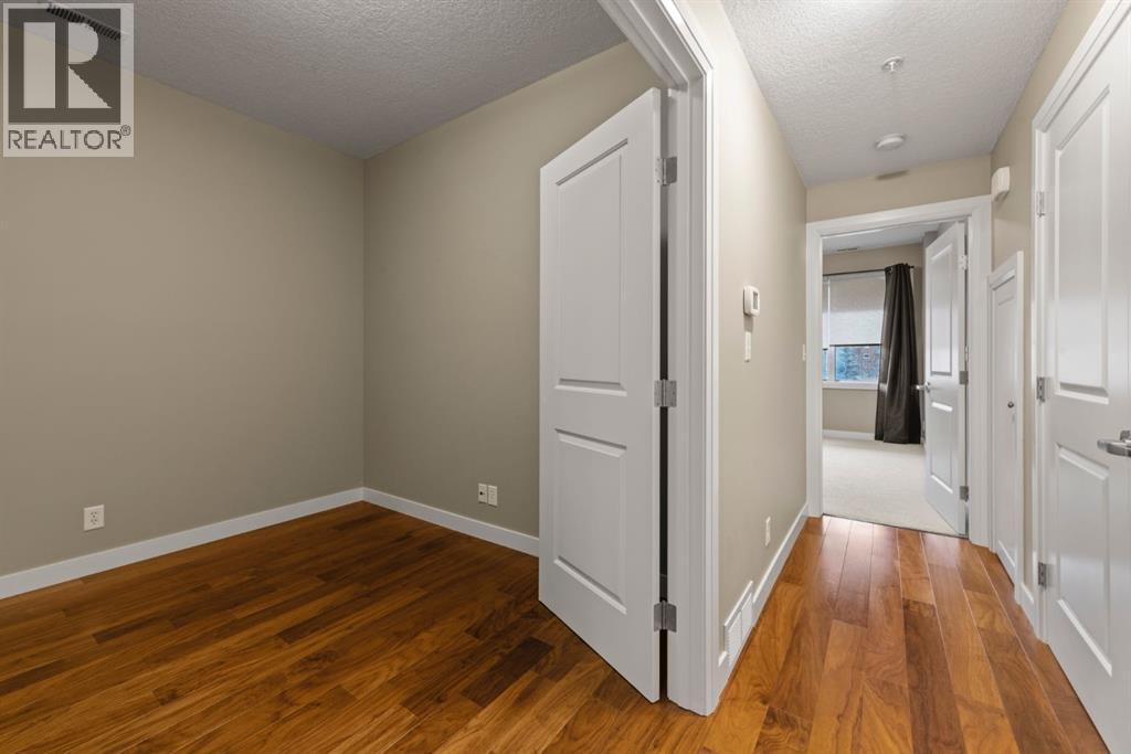 Single Family House Multi-level for Sale in    Street NW Hillhurst Calgary 