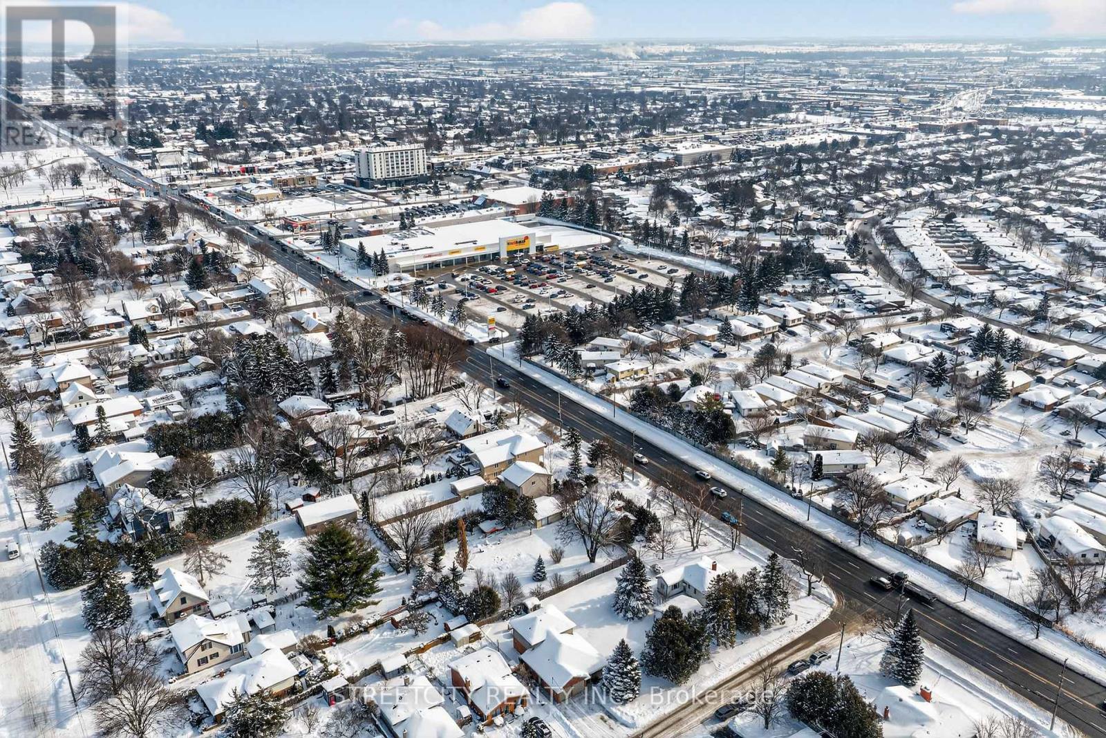 566 SOUTHDALE ROAD E Property Photo