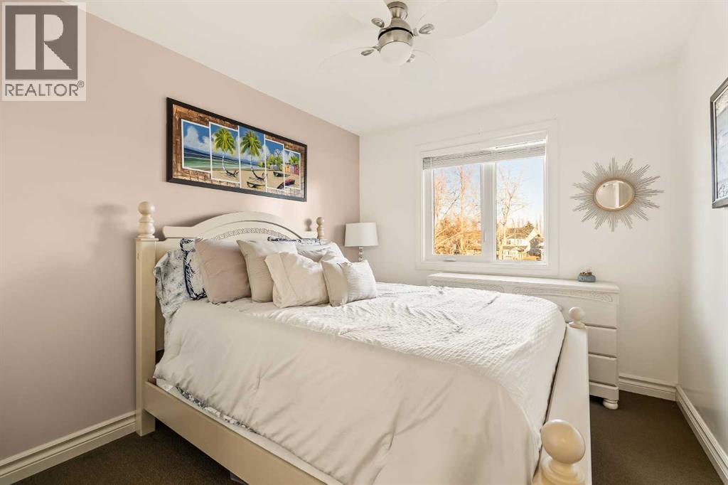 Single Family House for Sale in  McKinley Bay SE McKenzie Lake Calgary 