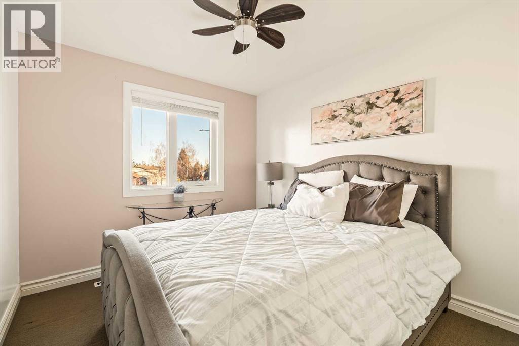 Single Family House for Sale in  McKinley Bay SE McKenzie Lake Calgary 