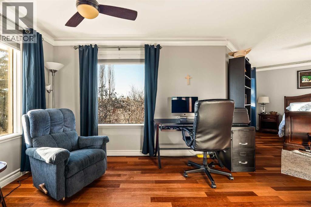 Single Family House for Sale in  McKinley Bay SE McKenzie Lake Calgary 