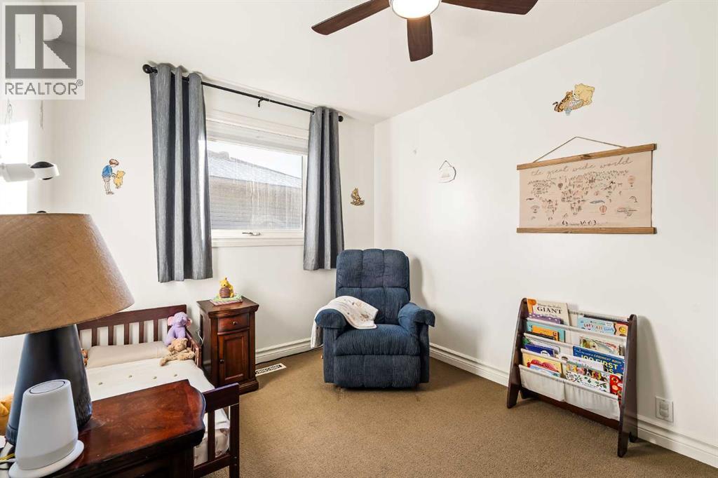 Single Family House for Sale in  McKinley Bay SE McKenzie Lake Calgary 