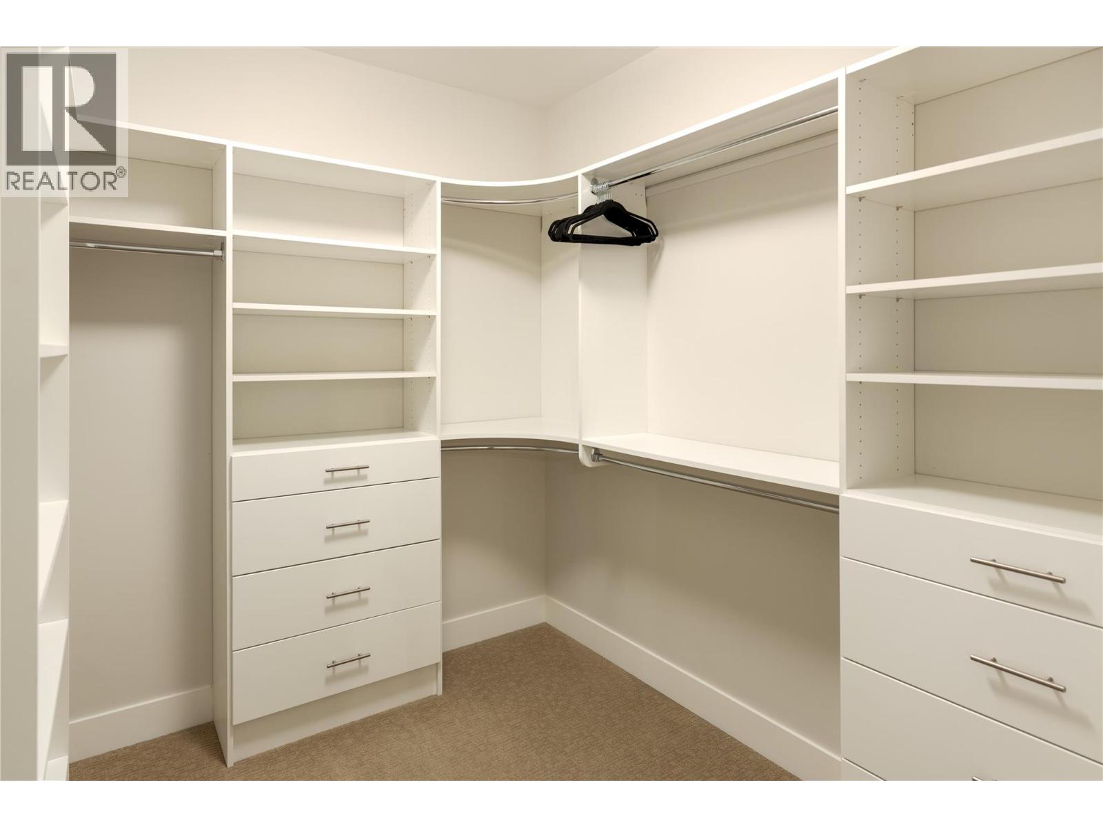  456 Sparrow Hawk Court, Kelowna