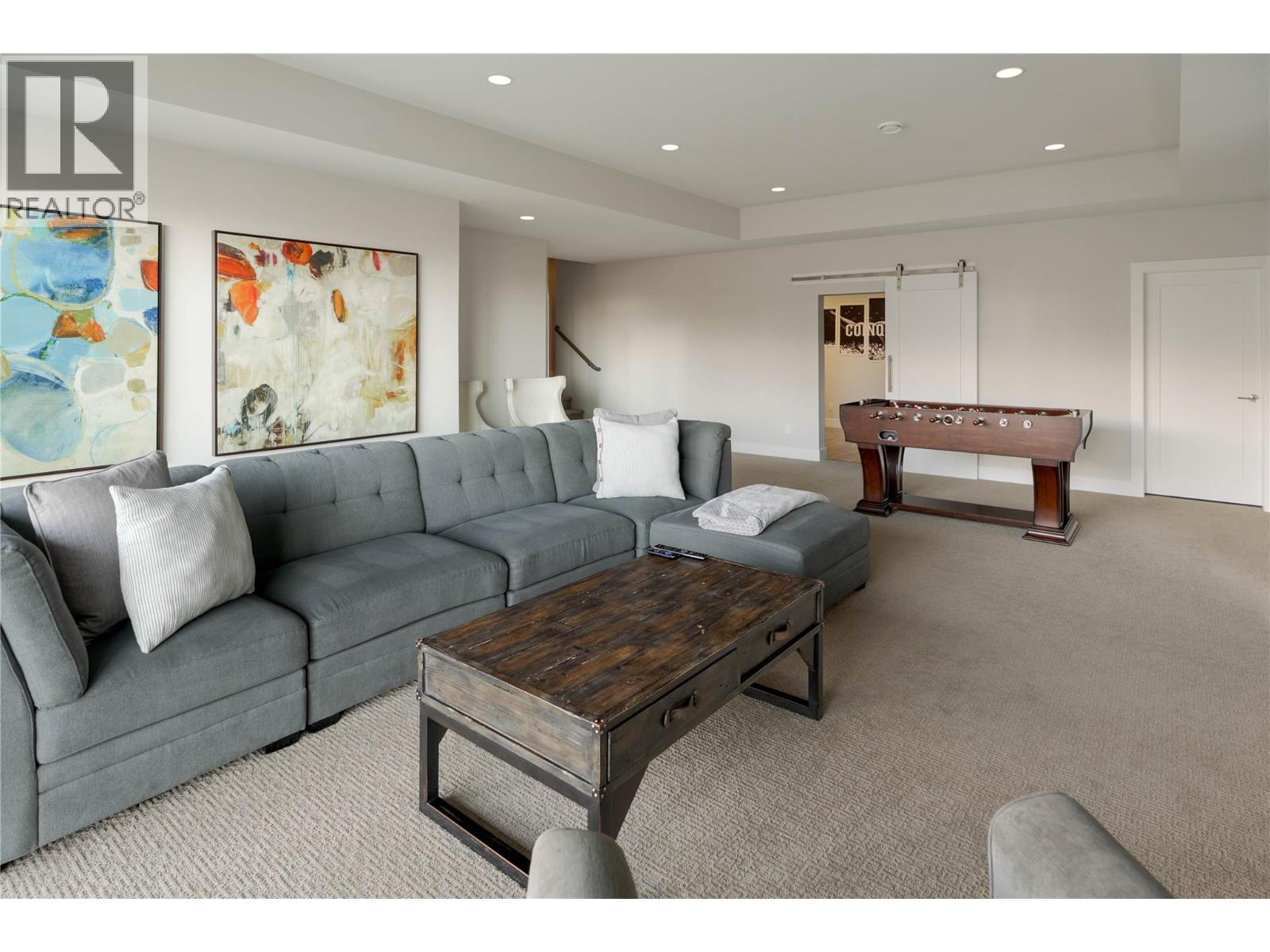  456 Sparrow Hawk Court, Kelowna