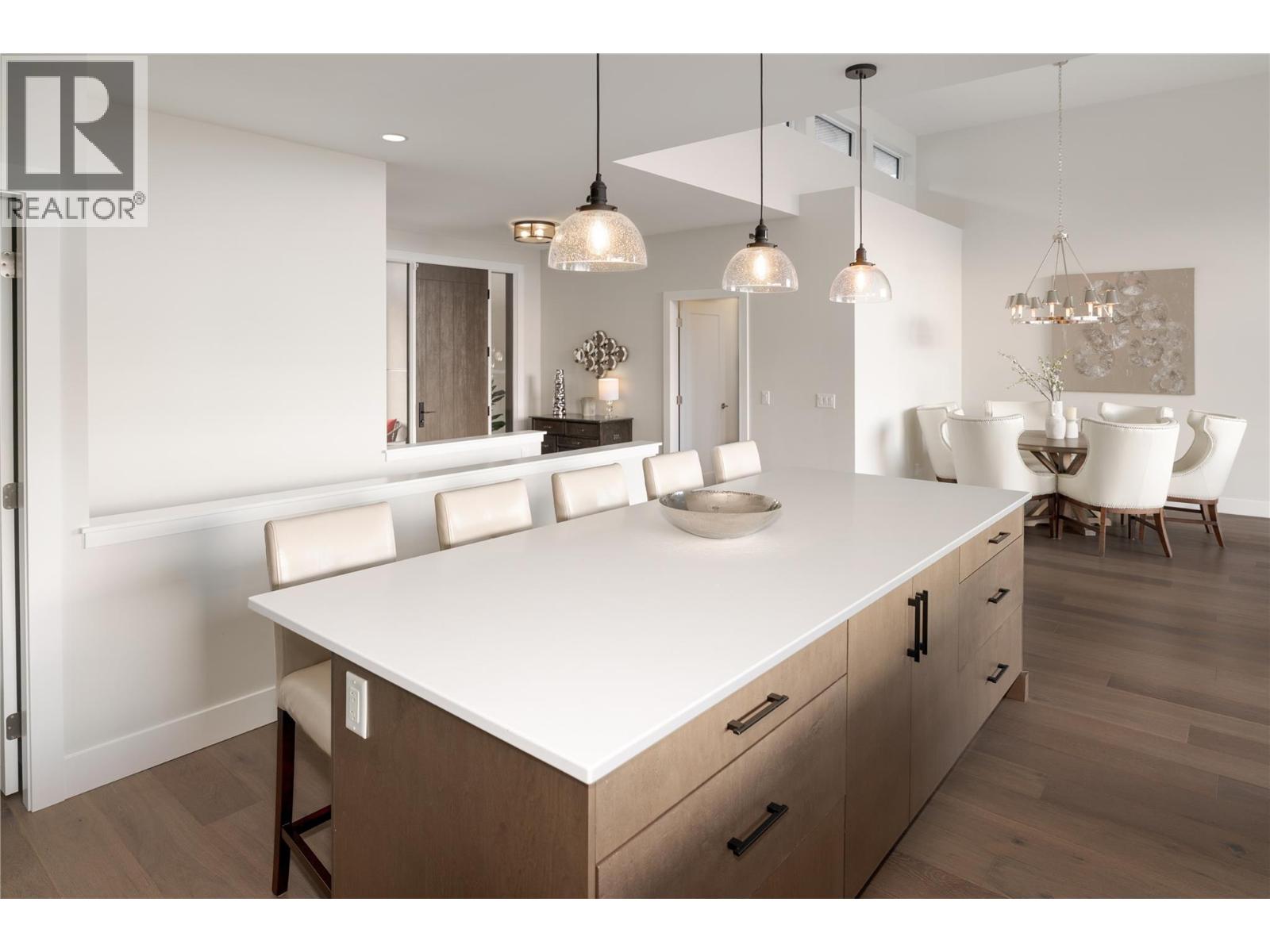  456 Sparrow Hawk Court, Kelowna