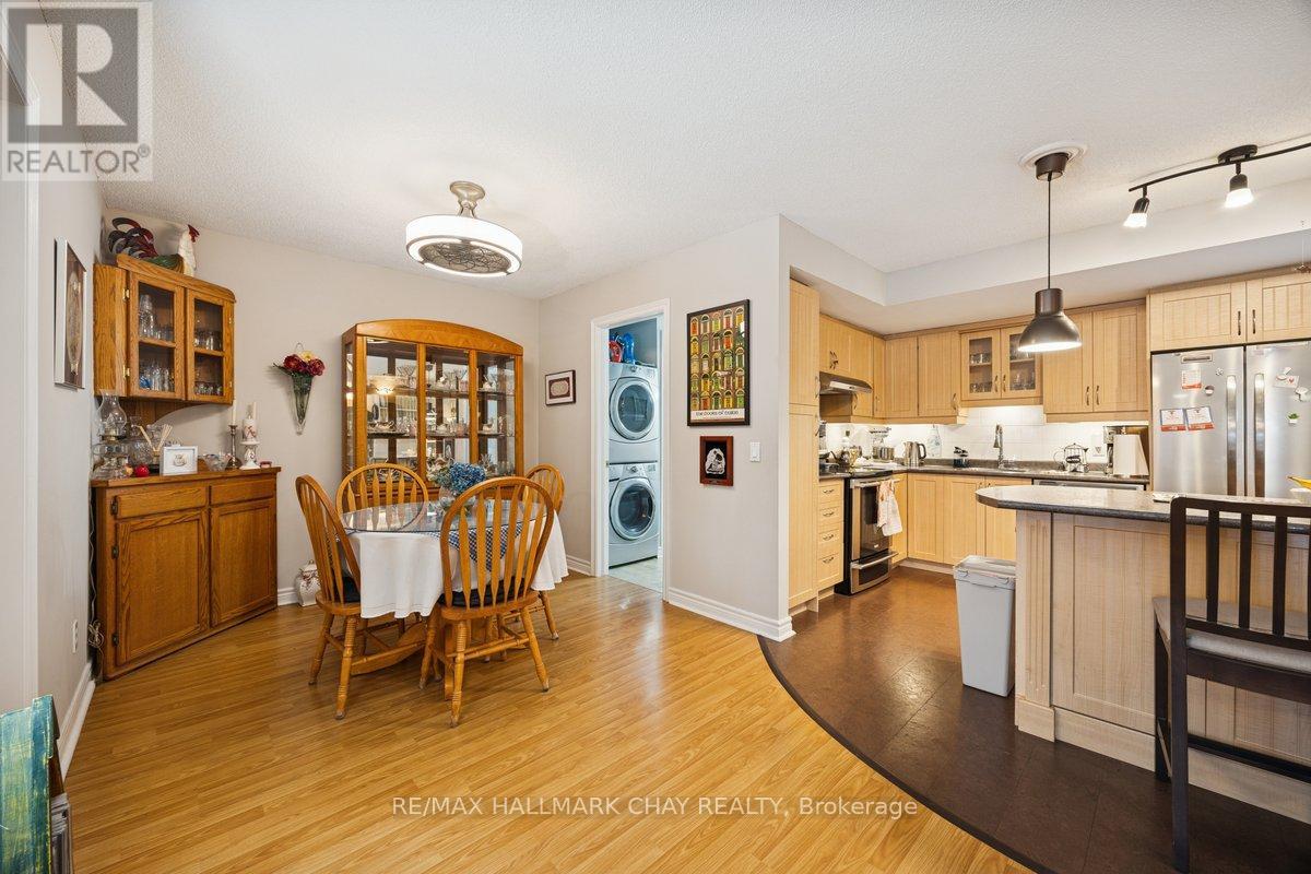 #2 77 MILL STREET E - 17