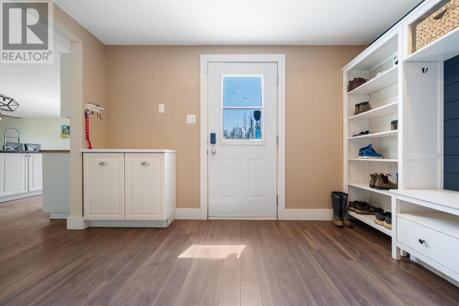 Property 6 of 44 of 5786 Highway 2