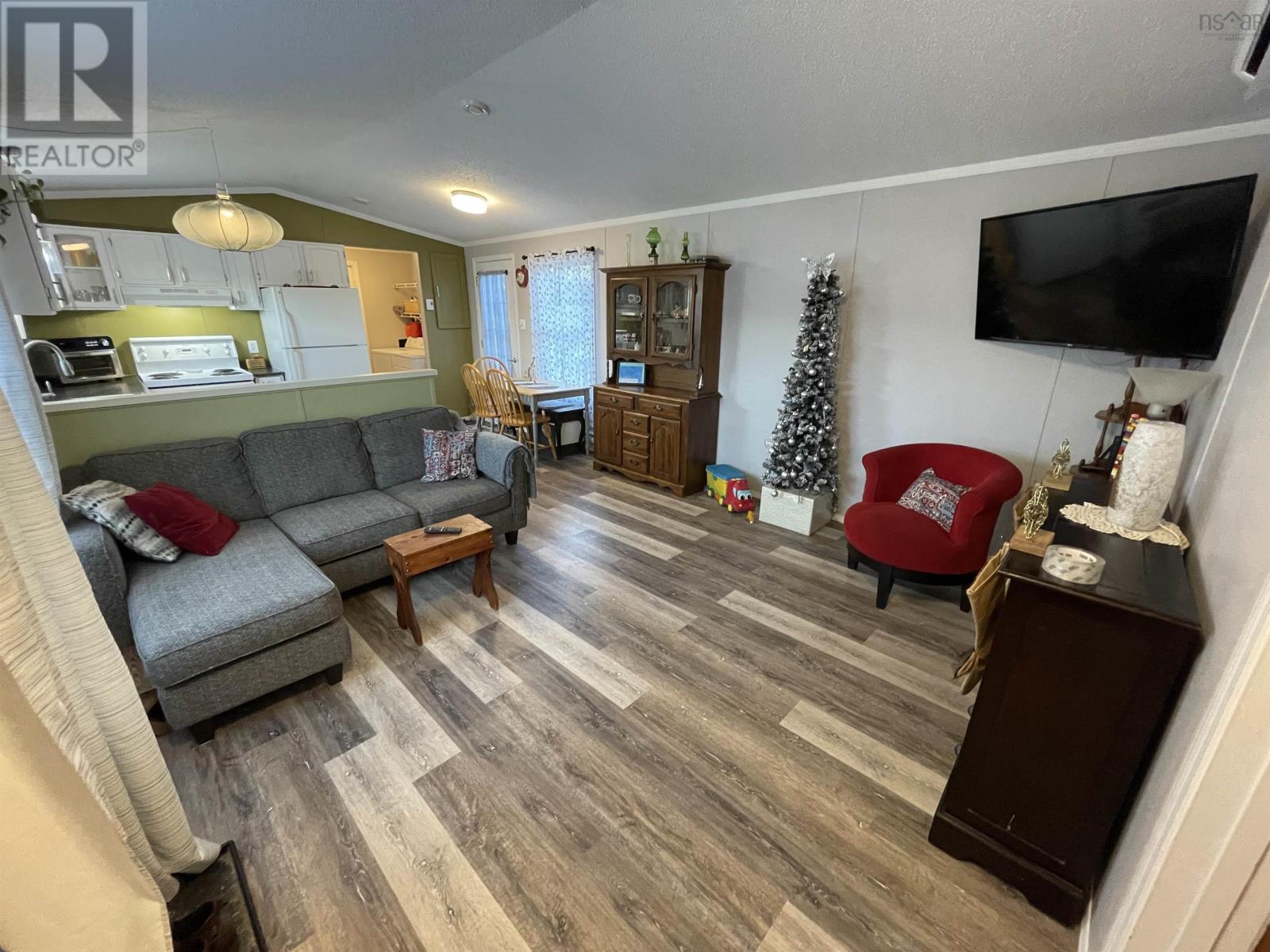 Property 6 of 12 of 21 Andys Avenue