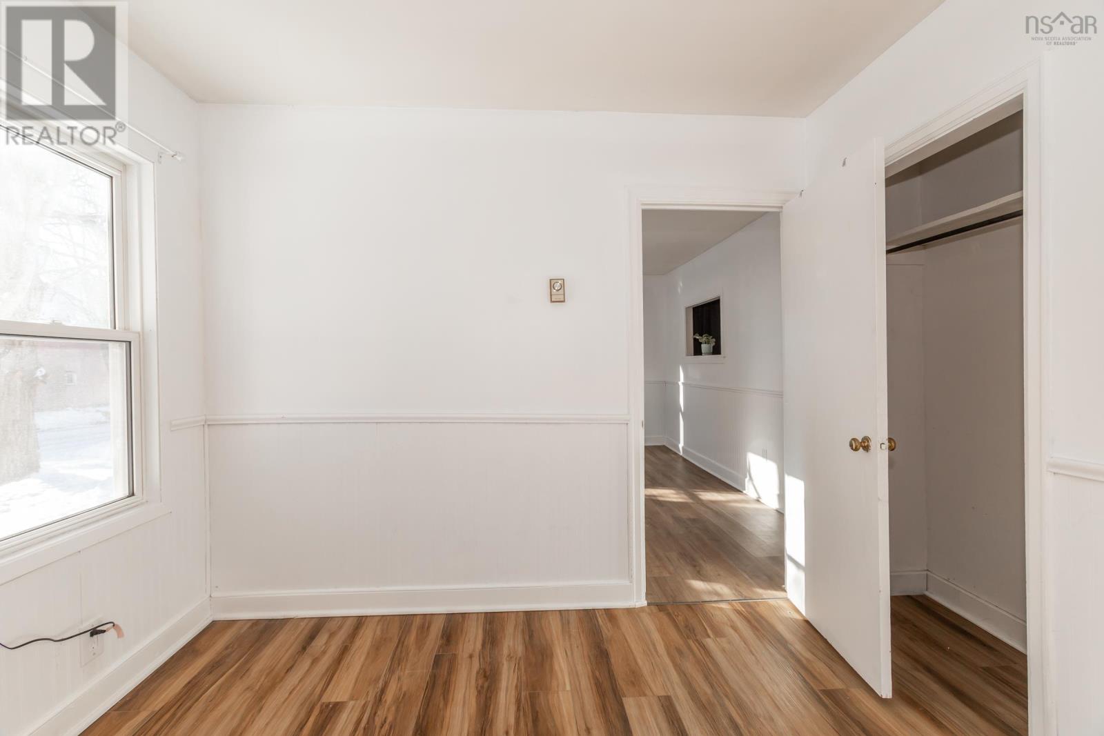 Property 15 of 29 of 1171 Meadowvale Road