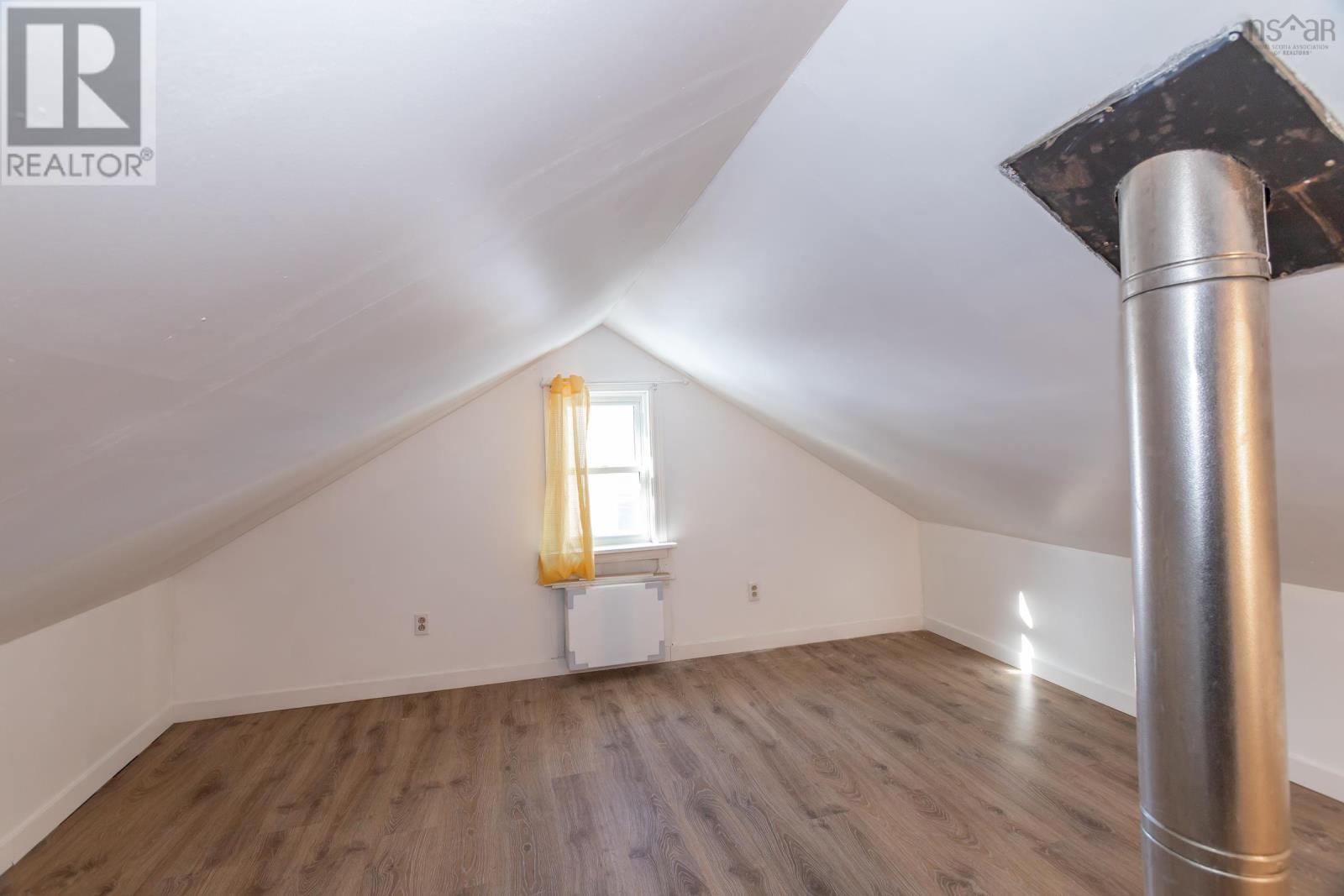 Property 24 of 29 of 1171 Meadowvale Road