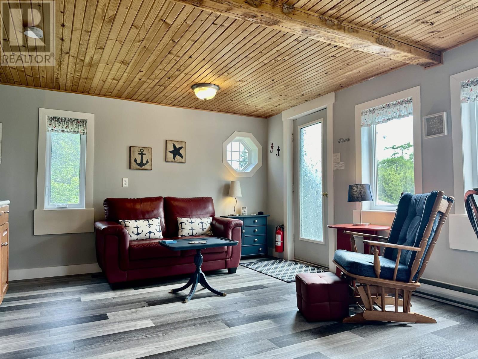 Property 10 of 46 of 3646 Highway 331