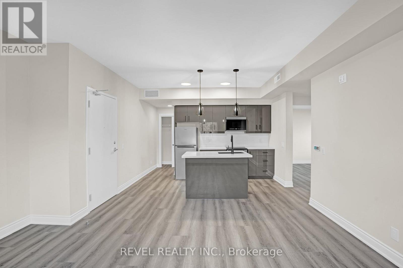 261 King Unit 2D photo 4