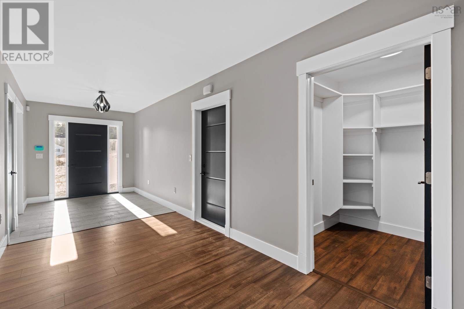 Property 23 of 49 of 653 Bellefontaine Road