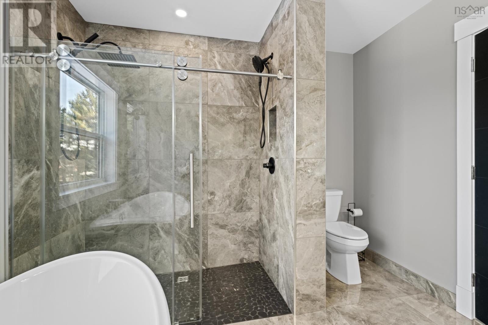 Property 38 of 49 of 653 Bellefontaine Road