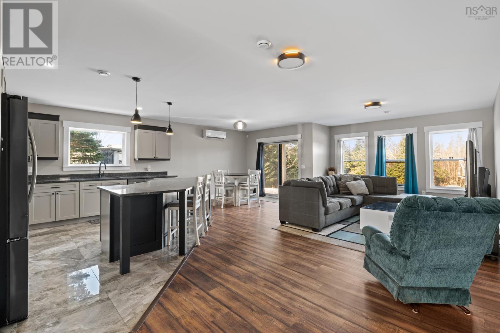 Property 6 of 49 of 653 Bellefontaine Road