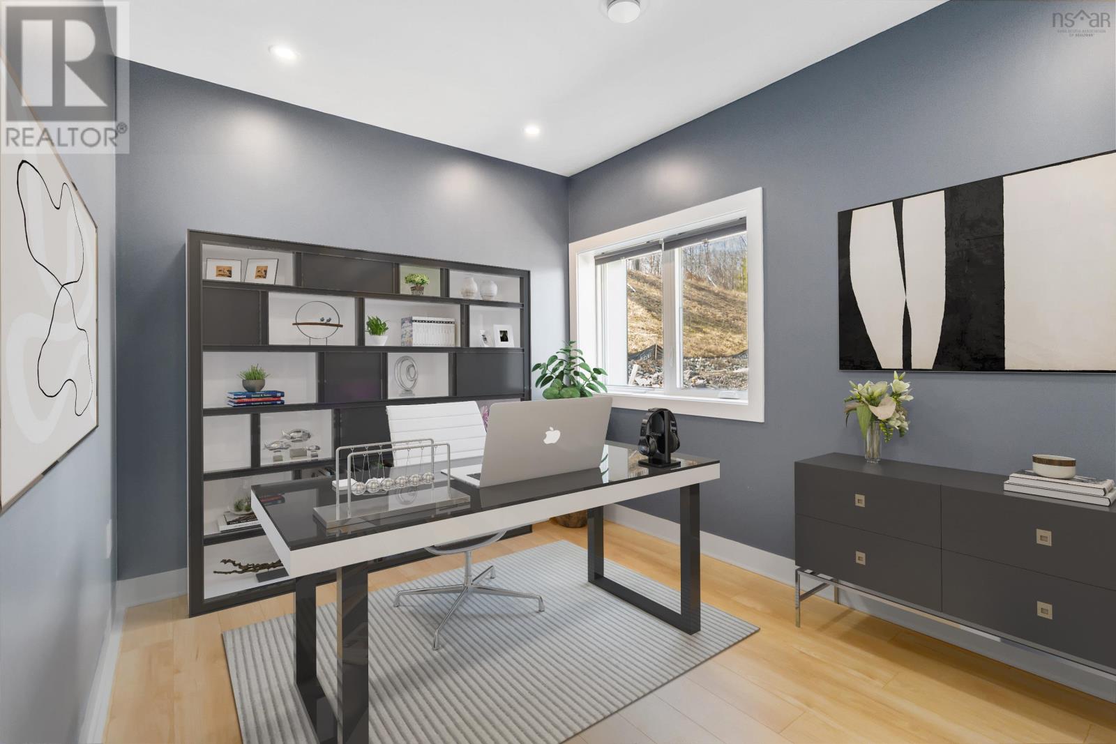 Property 6 of 14 of 201 3-25 Treehouse Lane