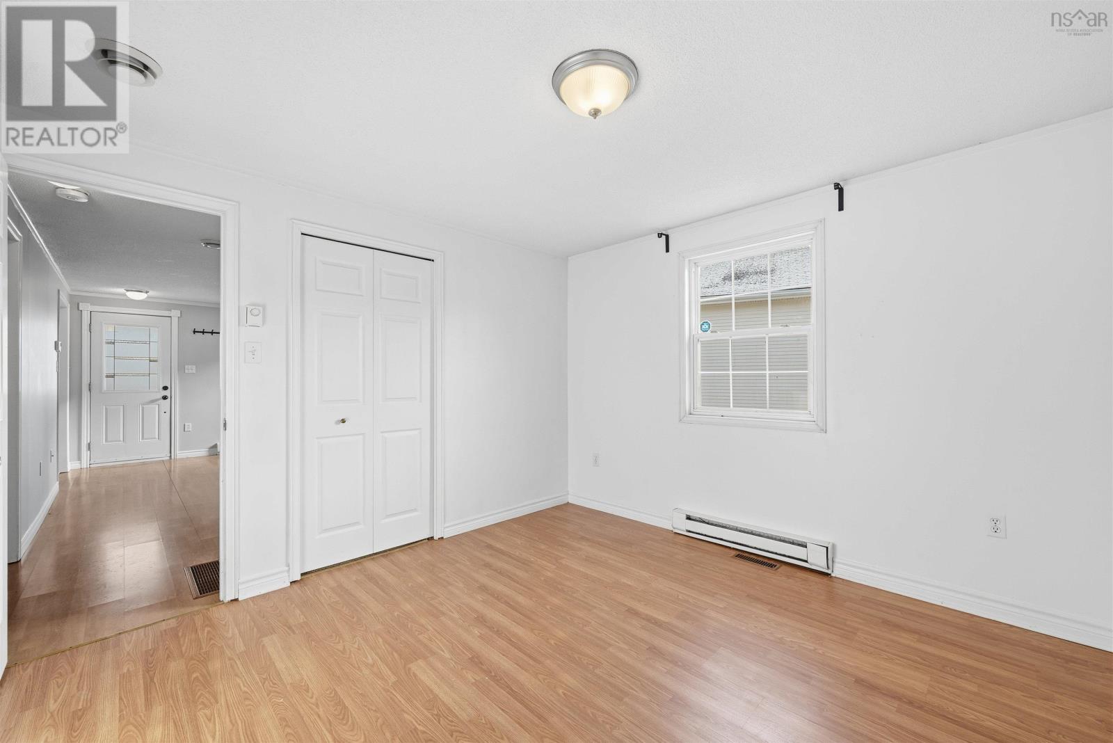 Property 14 of 23 of 163 Jeep Crescent