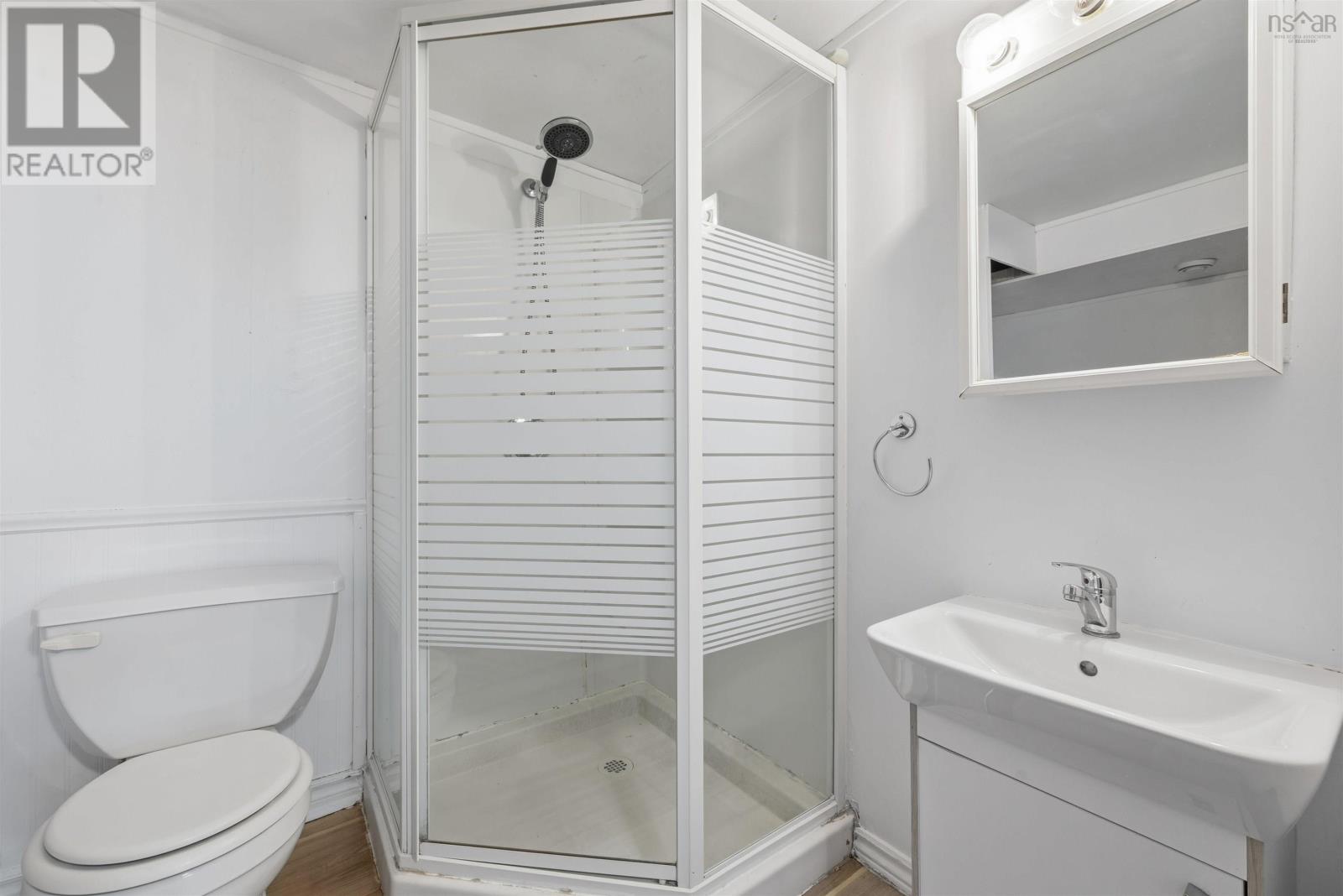 Property 17 of 23 of 163 Jeep Crescent