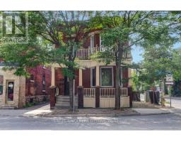 256 KENT STREET N