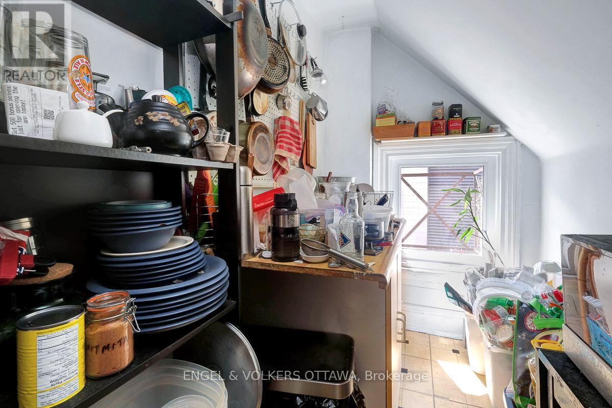 258 KENT STREET - 24