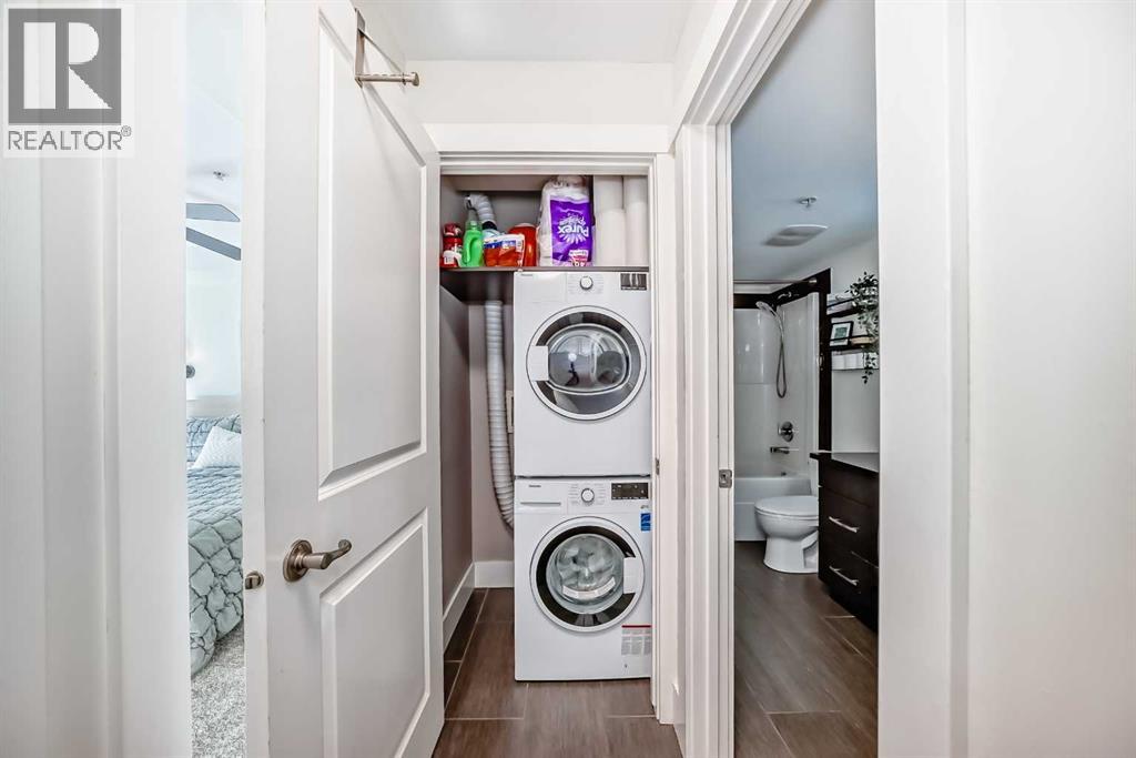 Single Family House for Sale in    Street NE Renfrew Calgary 