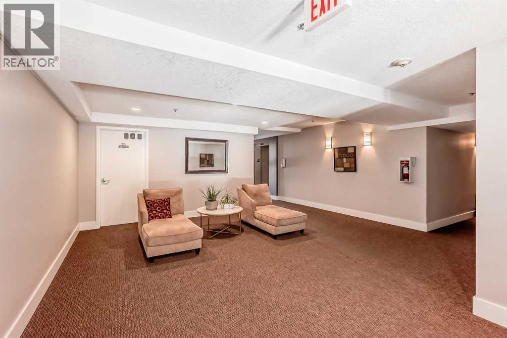 Single Family House for Sale in    Street NE Renfrew Calgary 