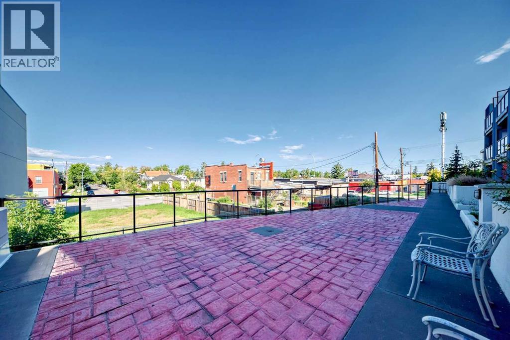 Single Family House for Sale in    Street NE Renfrew Calgary 