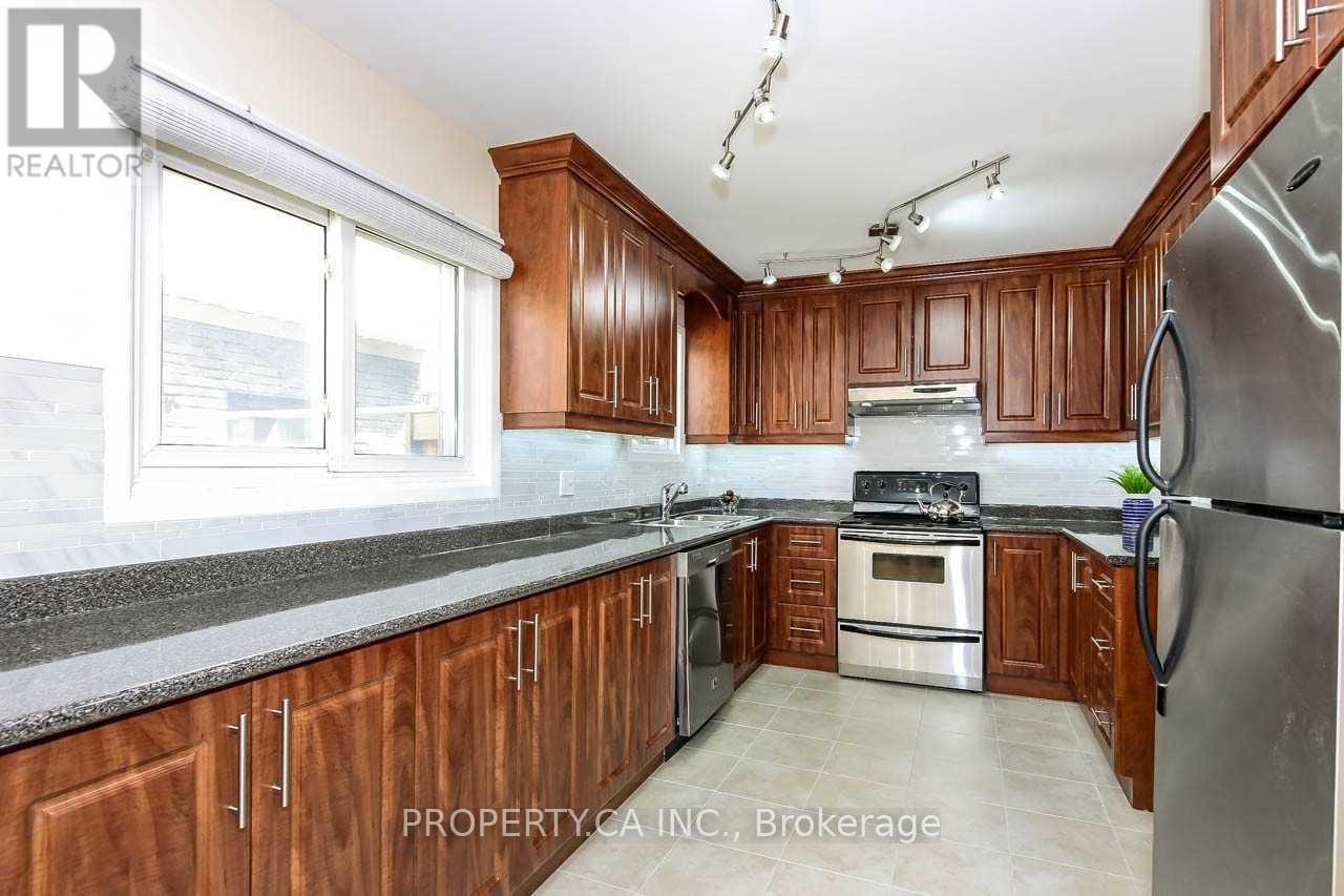 MAIN - 81 HOLSWORTHY CRESCENT - Photo 3 of 20, Markham (German Mills), Ontario