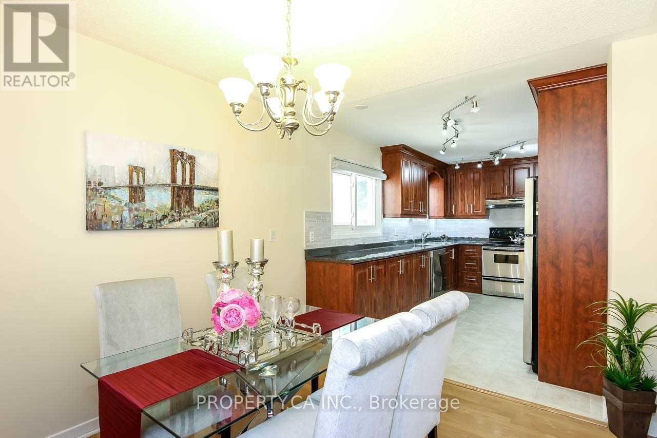 MAIN - 81 HOLSWORTHY CRESCENT - Photo 4 of 20, Markham (German Mills), Ontario