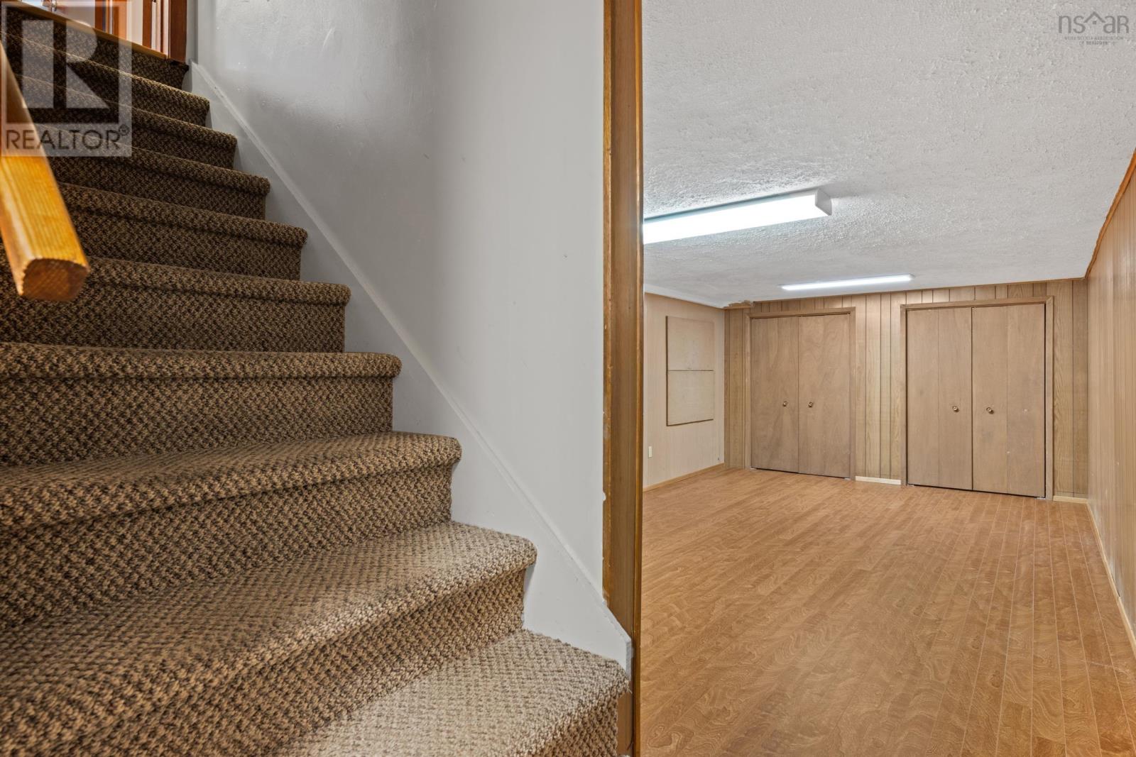 Property 27 of 43 of 50 Elaine Avenue