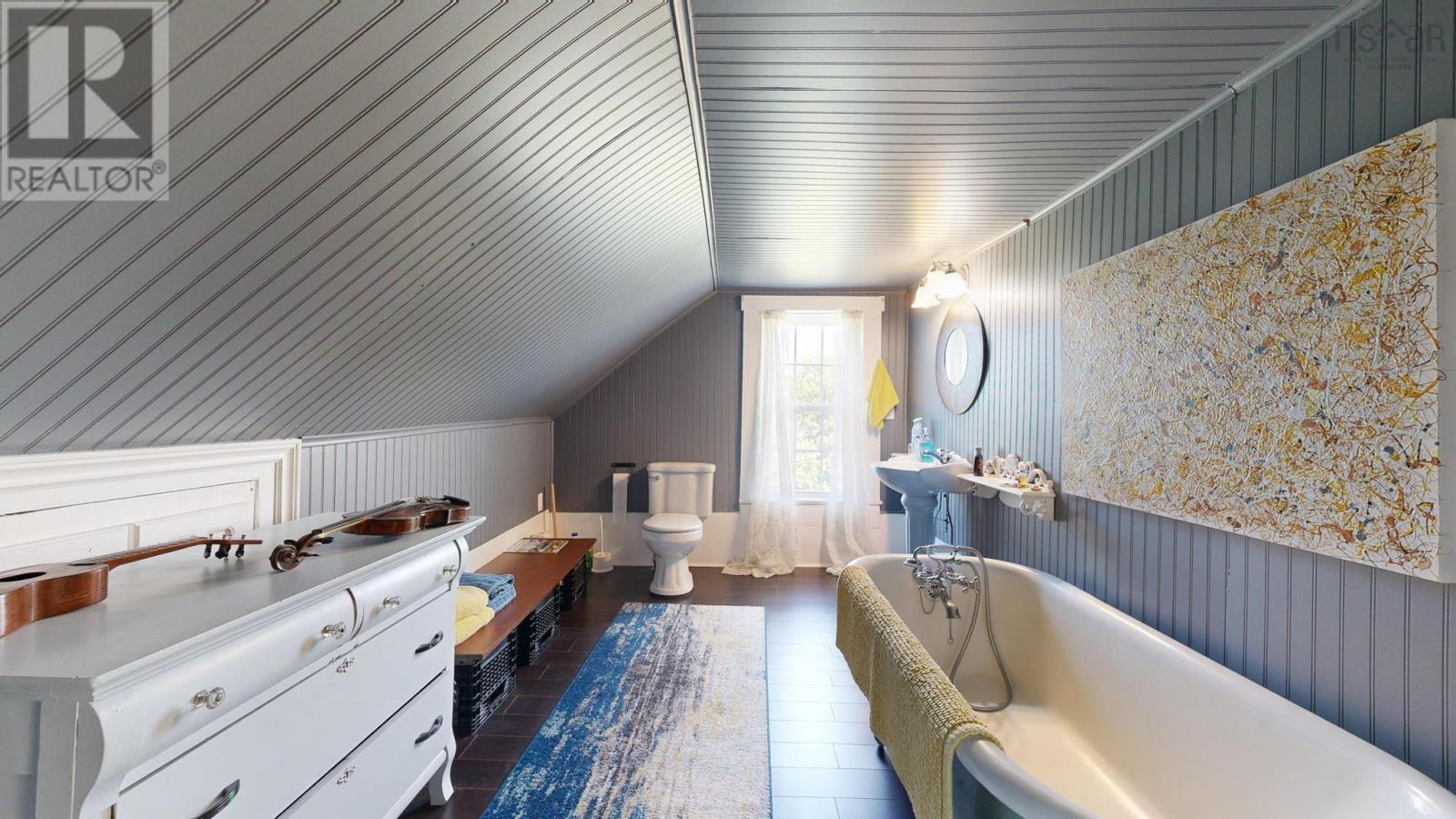 Property 27 of 44 of 647 Blue Rocks Road