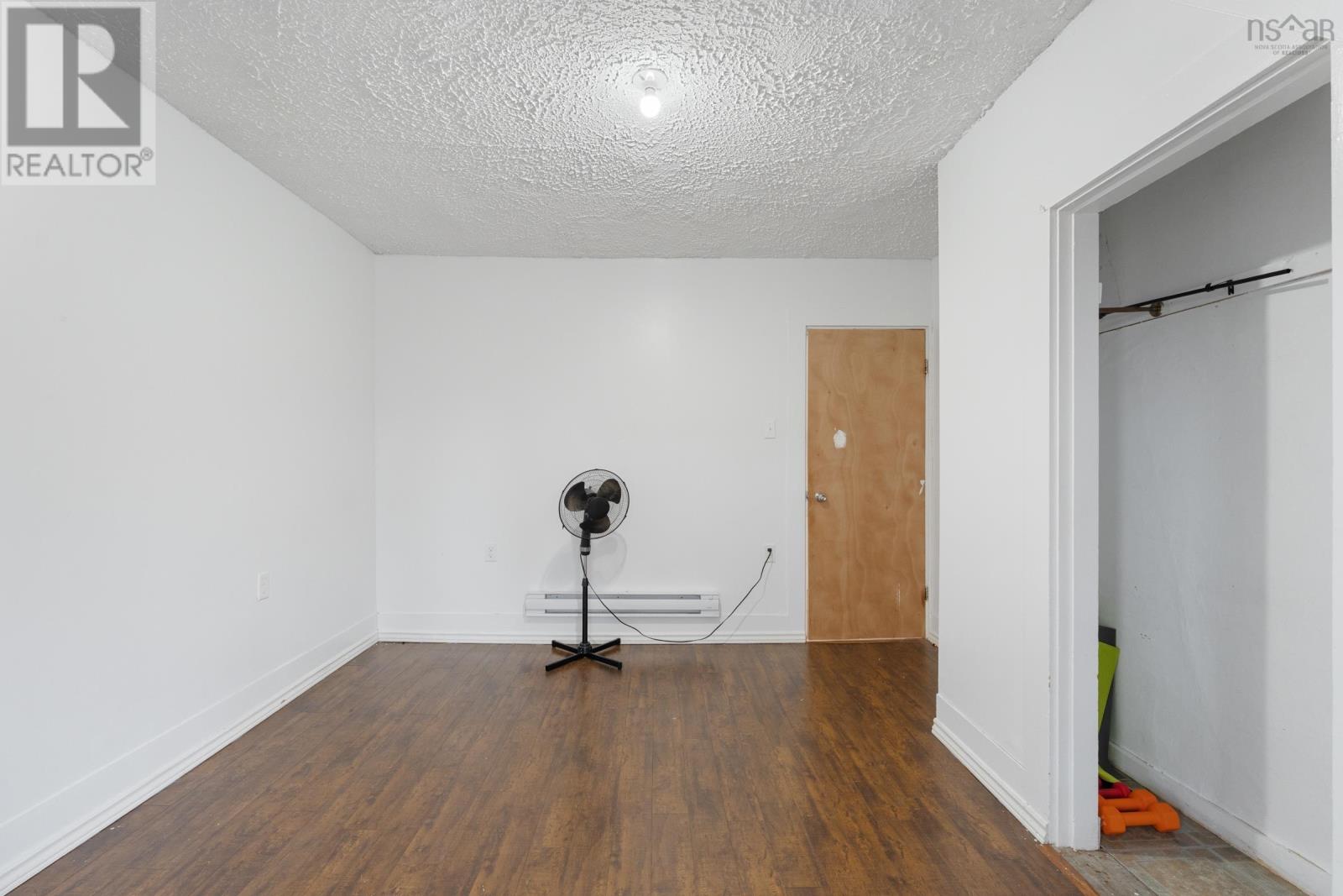 Property 22 of 28 of 1 Whipple Street