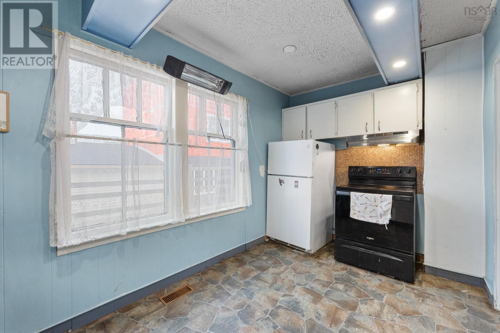 Property 14 of 28 of 1 Whipple Street