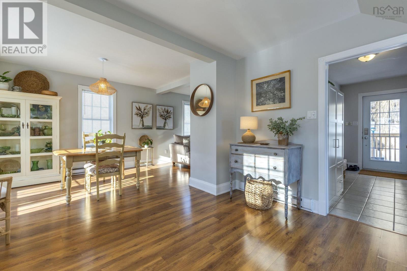 Property 10 of 41 of 112 Arch Street