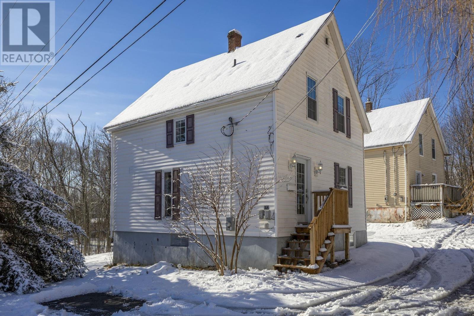 Property 36 of 41 of 112 Arch Street