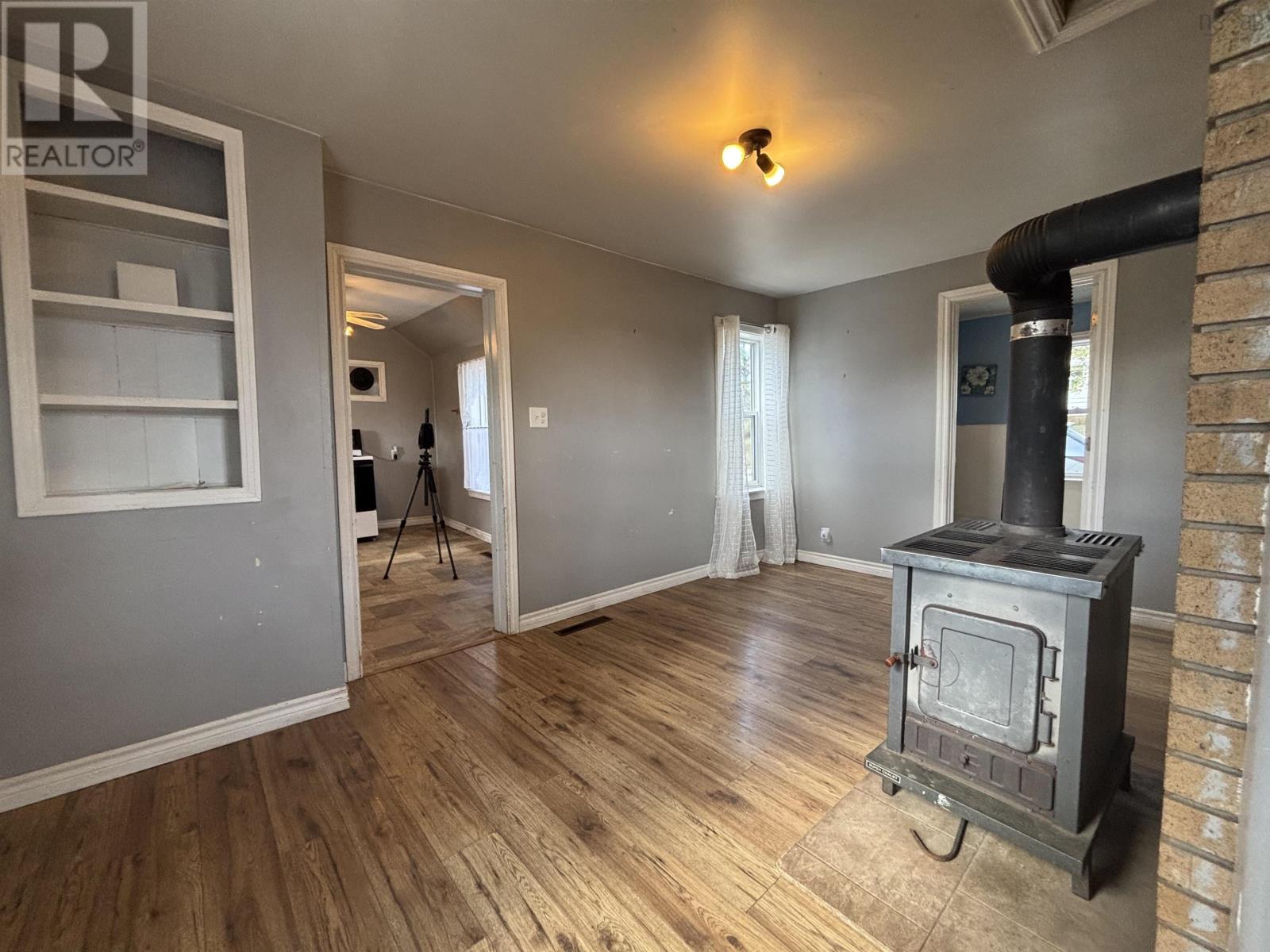 Property 22 of 49 of 7009 Highway 354