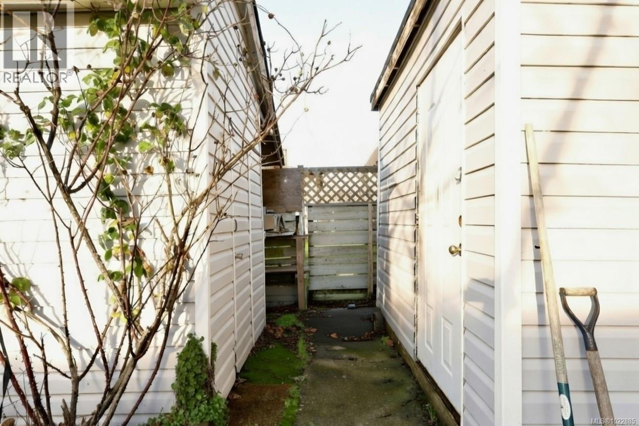  138 Sims Avenue, Saanich