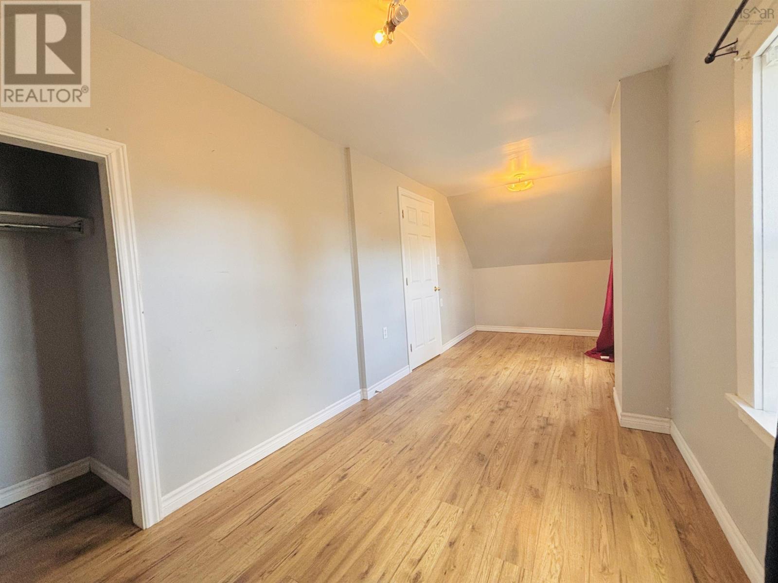 Property 36 of 49 of 7009 Highway 354