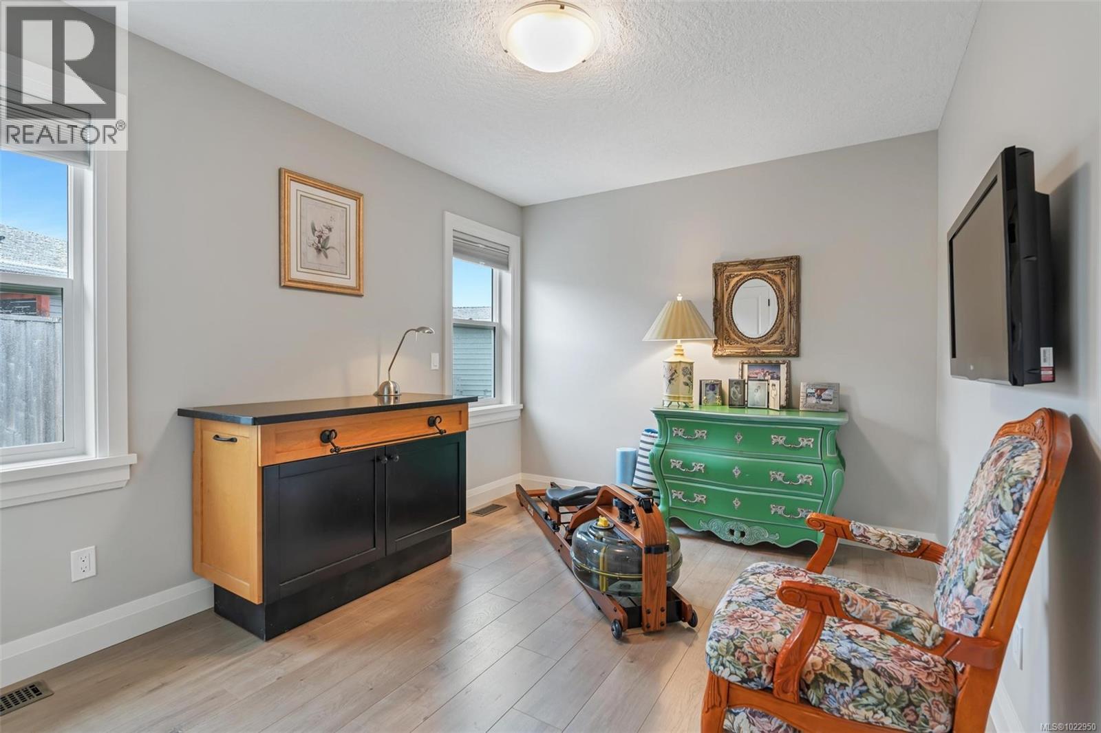 37 7586 Tetayut Road, Central Saanich