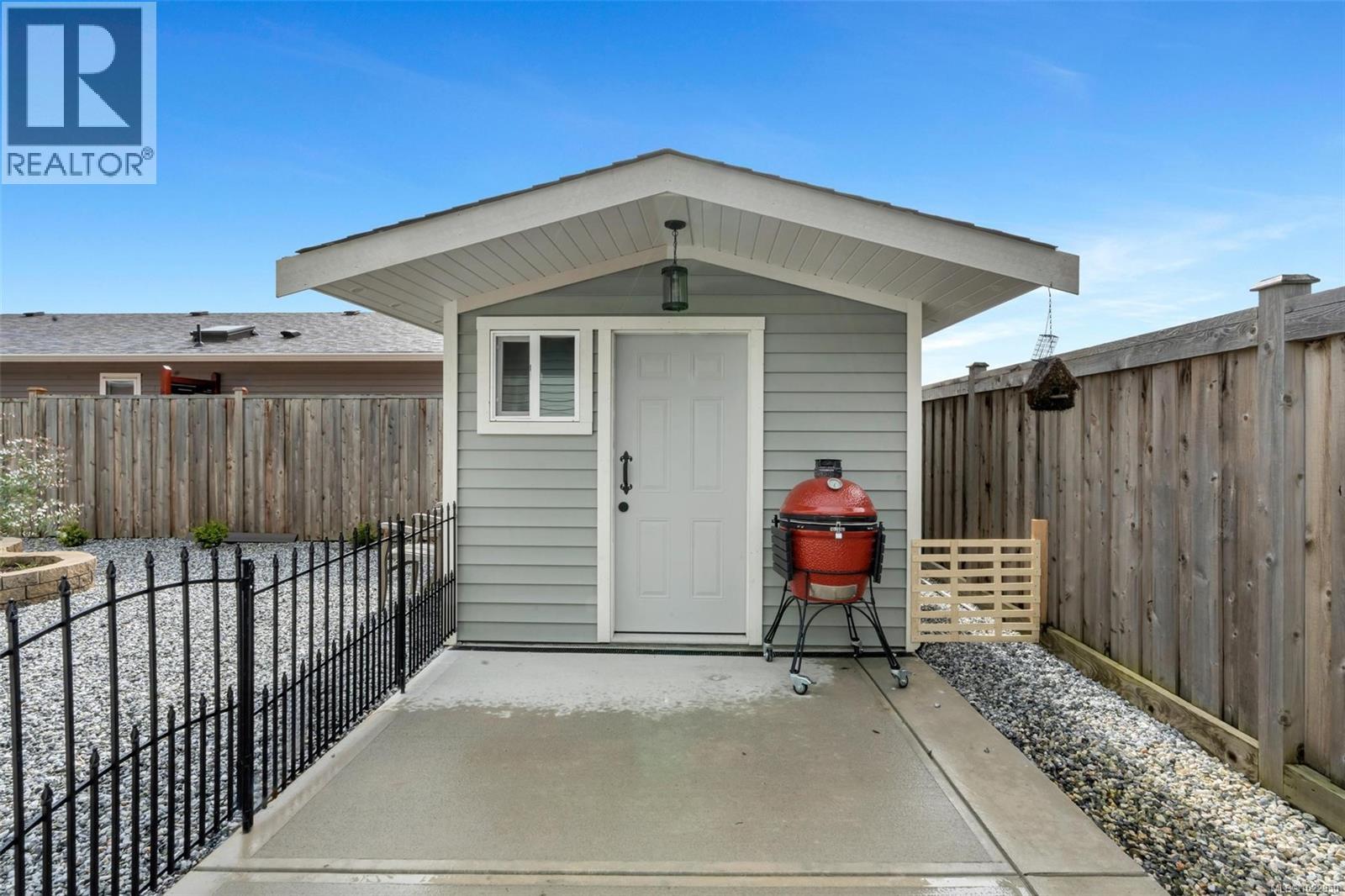 37 7586 Tetayut Road, Central Saanich