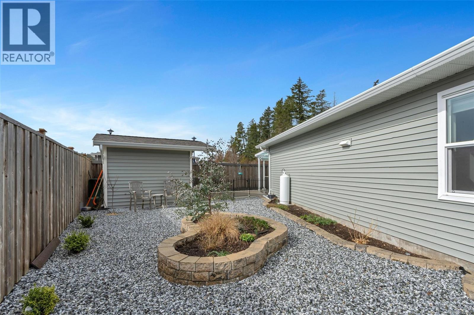 37 7586 Tetayut Road, Central Saanich