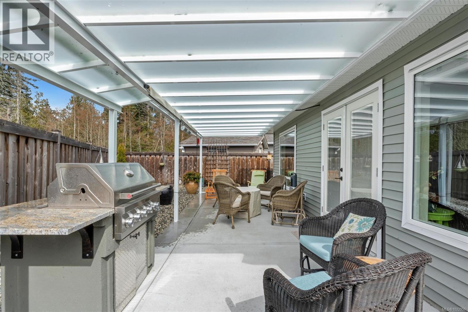 37 7586 Tetayut Road, Central Saanich